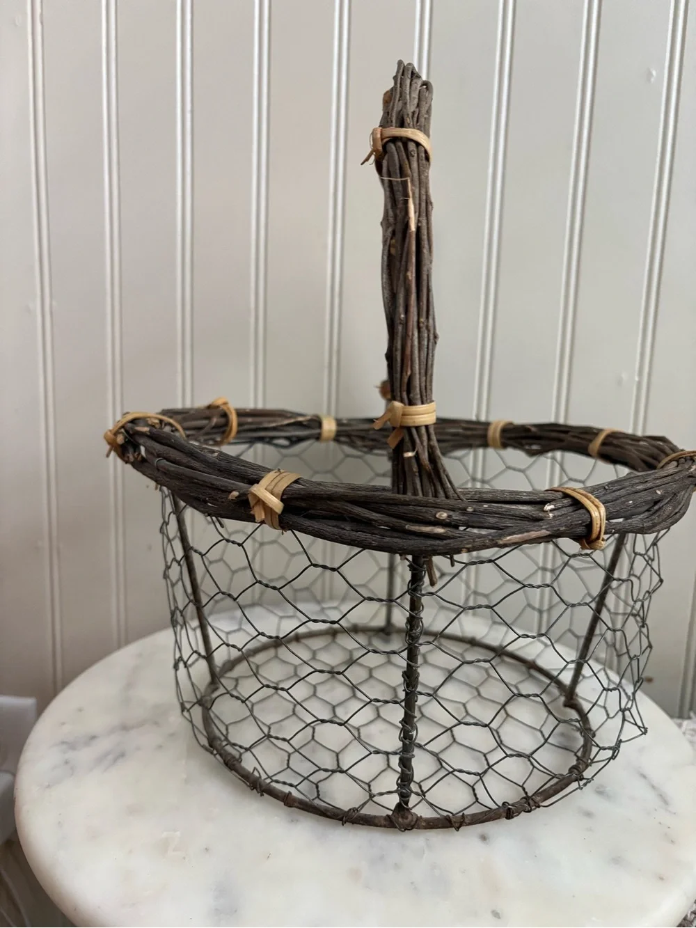 Vintage Wicker & Chicken Wire Rustic Basket Egg Gathering Garden Primitive VTG